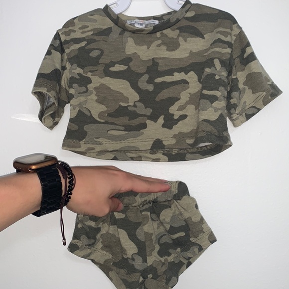 Camo Set - Picture 1 of 3